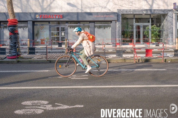 Aménagements de pistes cyclables dans le centre ville de Tours.