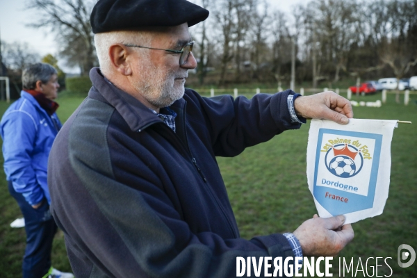 Les Reines du foot, une équipe féminine avec des personnes de plus de 50 ans