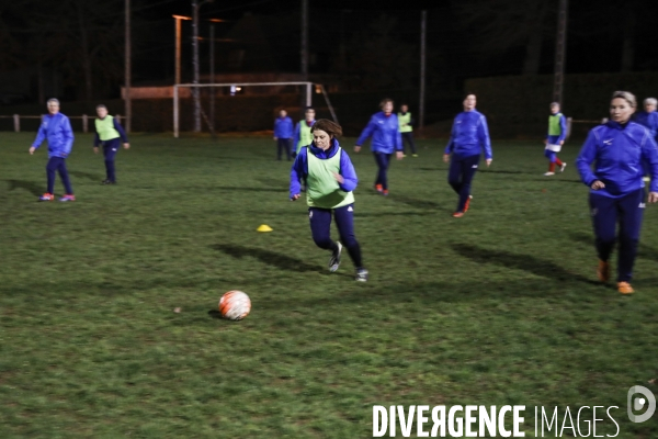 Les Reines du foot, une équipe féminine avec des personnes de plus de 50 ans