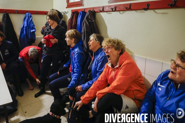 Les Reines du foot, une équipe féminine avec des personnes de plus de 50 ans