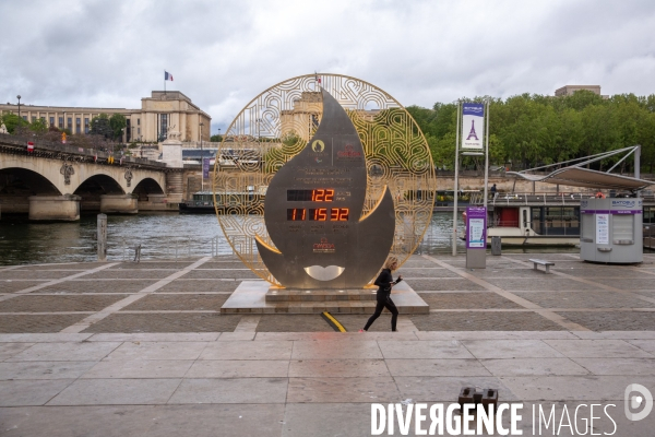 Mesureurs officiels pour le Marathon de Paris lors de JO 2024.