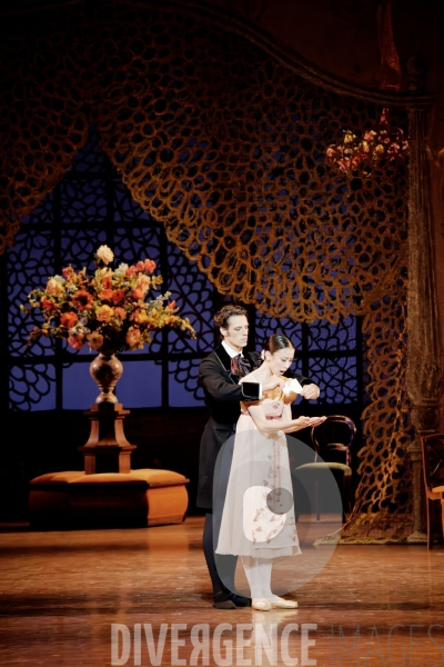 Onéguine /  John Cranko  / Ballet de l Opéra national de Paris