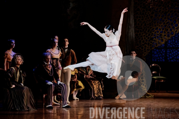 Onéguine /  John Cranko  / Ballet de l Opéra national de Paris