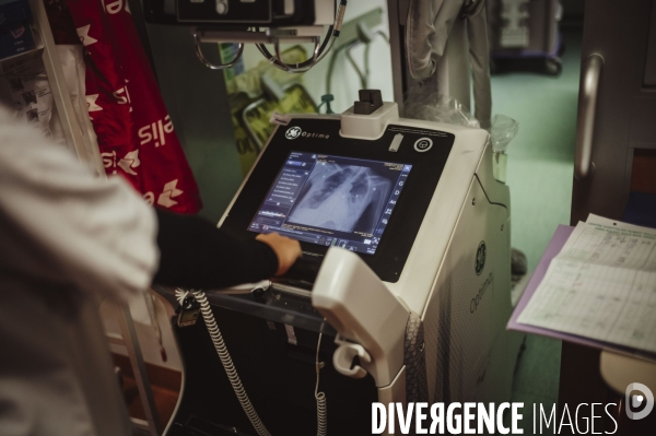 Service de réanimation de l hôpital Robert Ballanger.