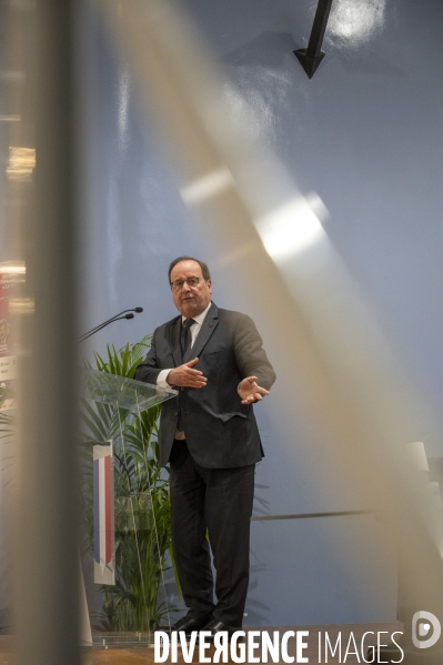 François Hollande à La Maison-Blanche de... Châtillon.
