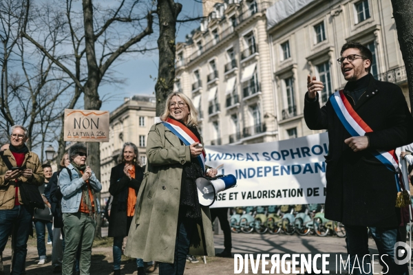Manifestation d auto-entrepreneurs contre l abaissement du seuil d exonération