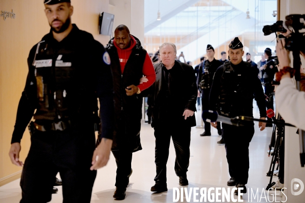 Procès de Gérard Depardieu pour deux agressions sexuelles commises sur le tournage des “Volets Verts”