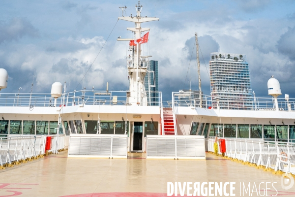 A bord du Vizzanova en maintenance