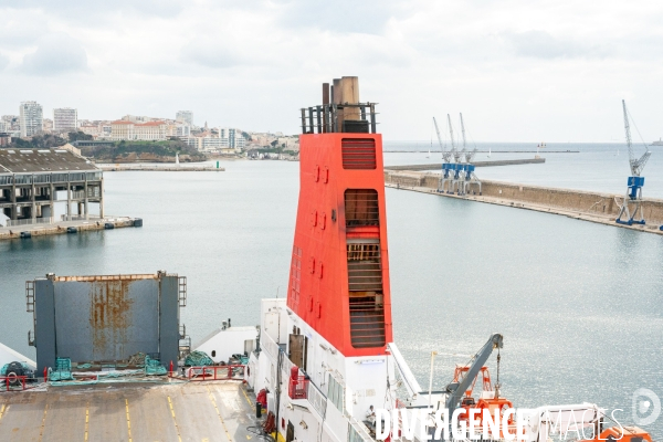 A bord du Vizzanova en maintenance