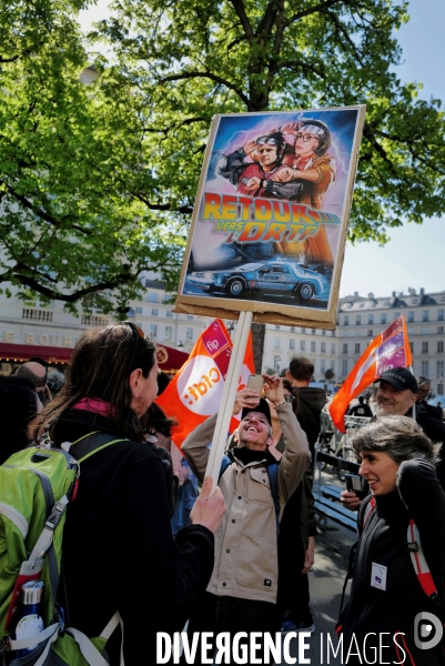 Greve et manifestation des salariés de france télévisions et radio france 