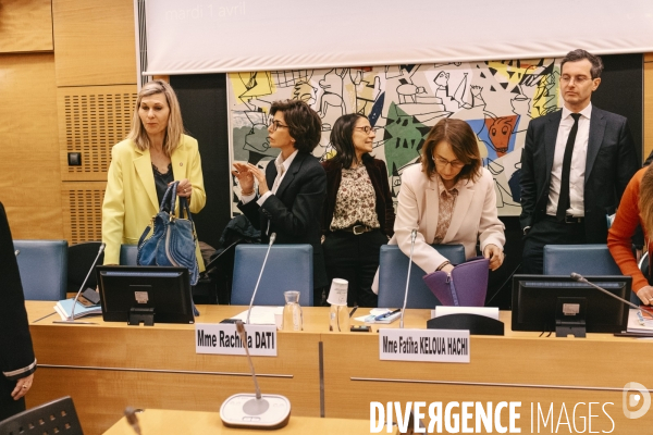 Commission des Affaires culturelles sur l examen de la loi sur l audiovisuel public