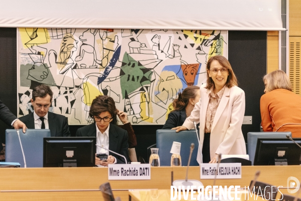 Commission des Affaires culturelles sur l examen de la loi sur l audiovisuel public