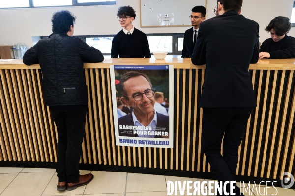 Reunion publique de bruno retailleau 