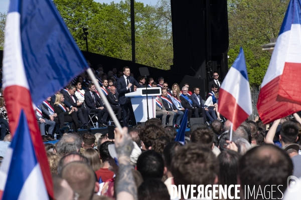 Rassemblement de soutien à Marine Le Pen