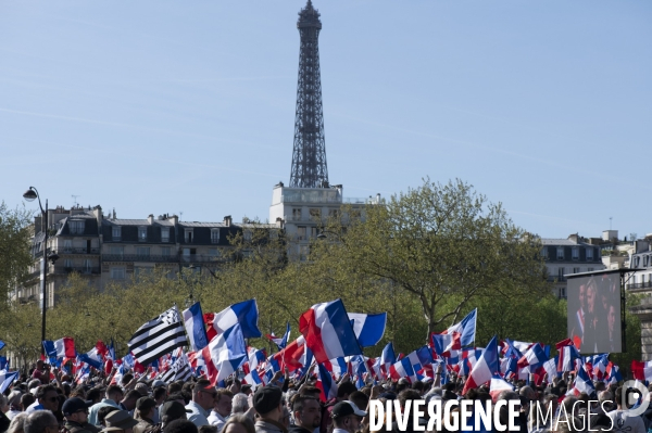 Rassemblement de soutien à Marine Le Pen