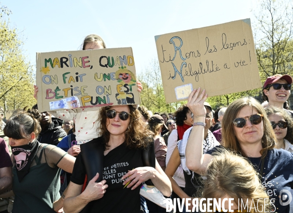 Rassemblement contre l extreme droite. Place de la République, Paris. Demonstration against the far right movements.