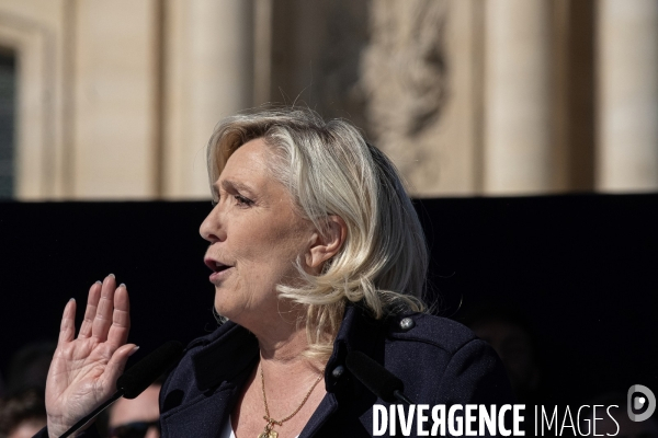 Rassemblement de soutien à Marine Le Pen Paris,  condamnée par la justice, Rally in support of Marine Le Pen, convicted by the justice Paris,