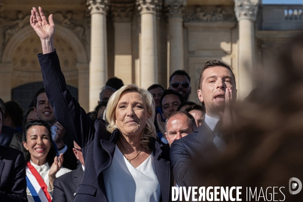 Rassemblement de soutien à Marine Le Pen Paris,  condamnée par la justice, Rally in support of Marine Le Pen, convicted by the justice Paris,