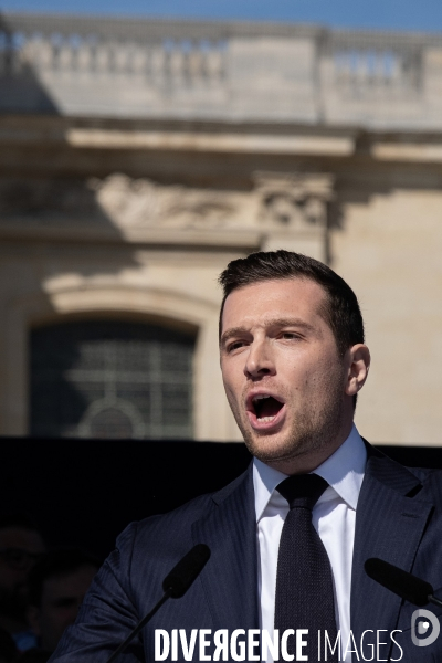 Rassemblement de soutien à Marine Le Pen Paris,  condamnée par la justice, Rally in support of Marine Le Pen, convicted by the justice Paris,