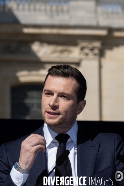 Rassemblement de soutien à Marine Le Pen Paris,  condamnée par la justice, Rally in support of Marine Le Pen, convicted by the justice Paris,