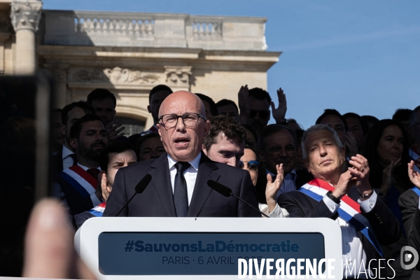 Rassemblement de soutien à Marine Le Pen Paris,  condamnée par la justice, Rally in support of Marine Le Pen, convicted by the justice Paris,