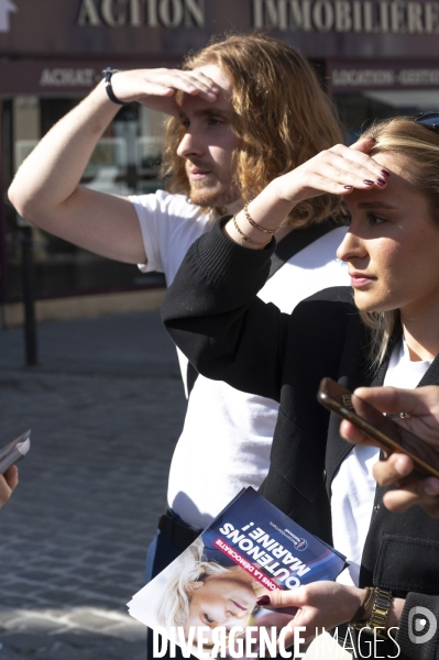 Condamnation de Marine Le Pen. Militants RN et le député Julien Limongi sur le marché.