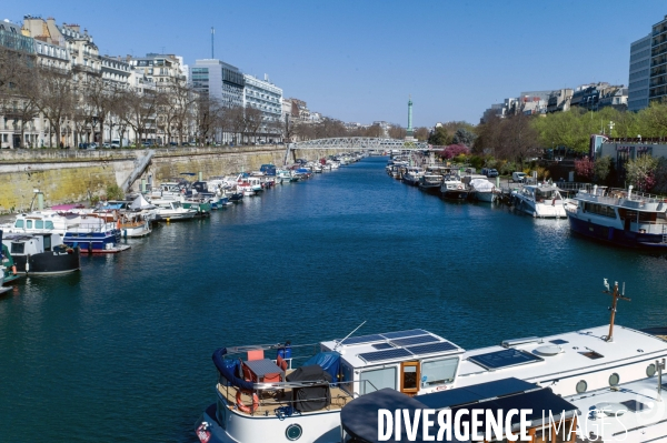 Quais de Seine printaniers
