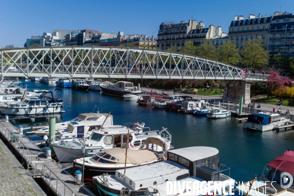 Quais de Seine printaniers
