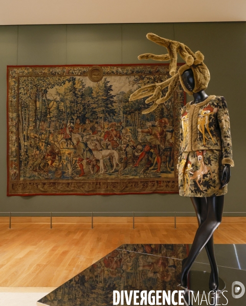 Exposition louvre couture paris