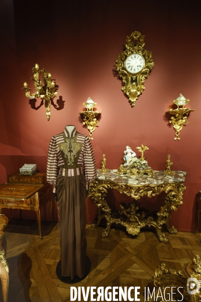 Exposition louvre couture paris