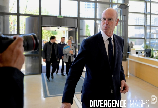 Réunion des acteurs économiques sur la hausse des droits de douane américains