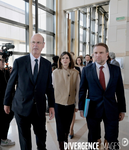 Réunion des acteurs économiques sur la hausse des droits de douane américains