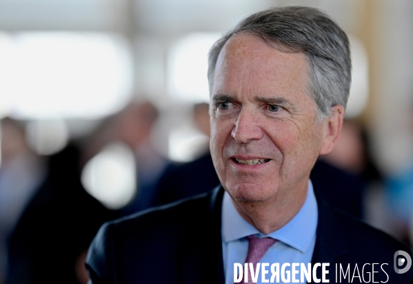 Réunion des acteurs économiques sur la hausse des droits de douane américains