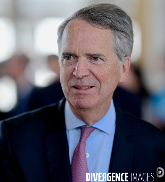 Réunion des acteurs économiques sur la hausse des droits de douane américains