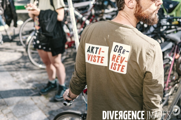 Manifestation des travailleurs-euses de l art, de la culture et d étudiants