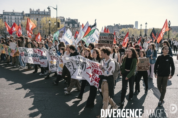 Manifestation des travailleurs-euses de l art, de la culture et d étudiants