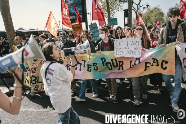 Manifestation des travailleurs-euses de l art, de la culture et d étudiants