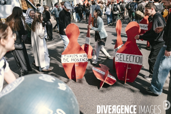 Manifestation des travailleurs-euses de l art, de la culture et d étudiants