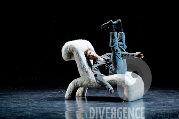 Appartement / Mats Ek  / Ballet de l Opéra national de Paris