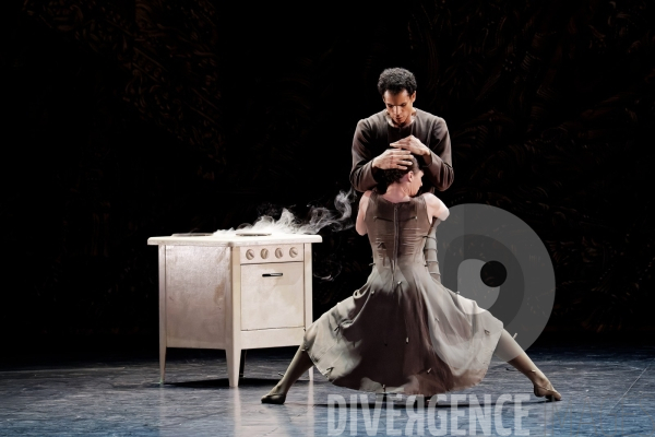 Appartement / Mats Ek  / Ballet de l Opéra national de Paris