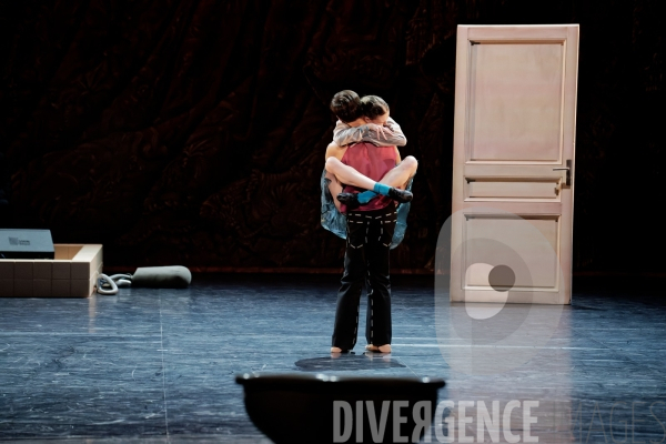 Appartement / Mats Ek  / Ballet de l Opéra national de Paris