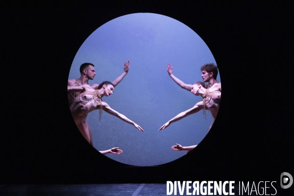 LICHT de Angelin Preljocaj