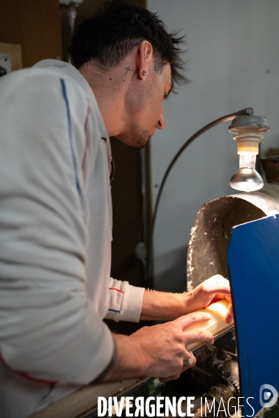 Entreprise de fabrication de cierges et bougies