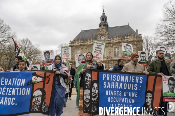 Départ de la marche pour la liberté  d’Ivry-sur-Seine à la prison de Kénitra au Maroc réalisée par Claude Mangin.