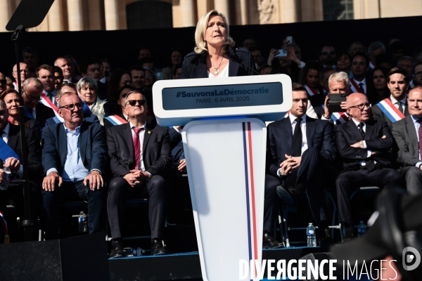 Inéligibilité de Marine Le Pen - Le meeting de soutien 