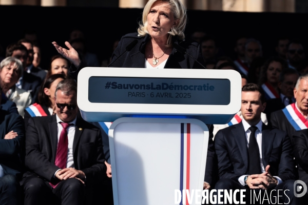 Inéligibilité de Marine Le Pen - Le meeting de soutien 