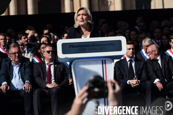Inéligibilité de Marine Le Pen - Le meeting de soutien 