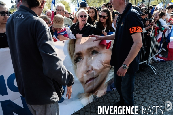 Inéligibilité de Marine Le Pen - Le meeting de soutien 