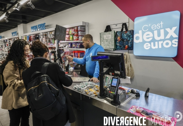 Magasin c est deux euros paris sebastopol