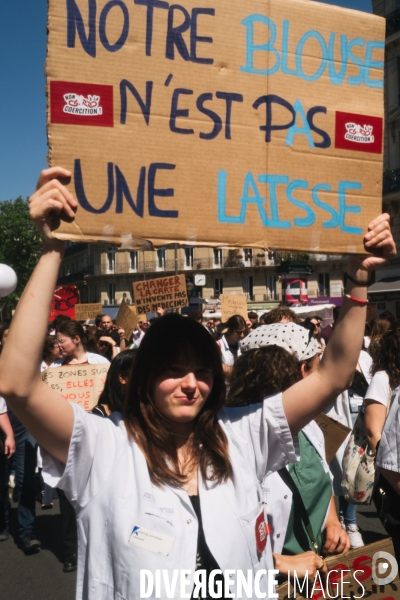 Paris - Manifestation contre la régulation de l installation des médecins.